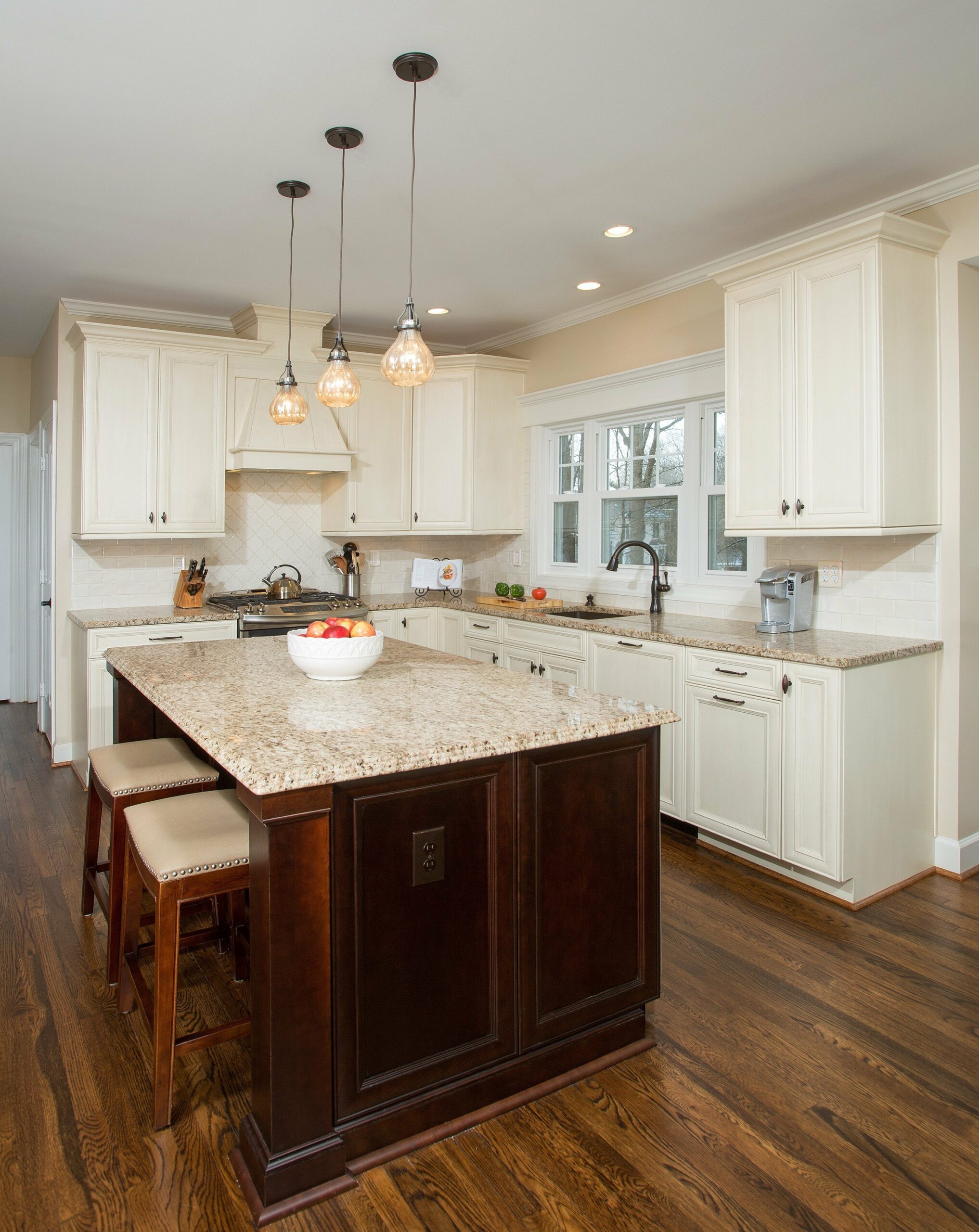 Vienna VA After Photo 2 Kitchen Cabinets and Island scaled
